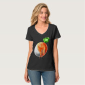 Easter Egg Painted As Carrot On Easter T-Shirt (Vorderseite Vollansicht)