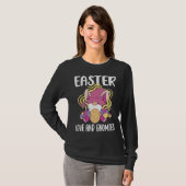 Easter Love and Gnomies  easter easters day T-Shirt (Vorne ganz)