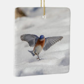 Eastern Bluebird tanzen im Schnee Keramikornament (Rechts)