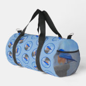 Eastern Bluebird über Birdbath Original Bird Art Duffle Bag (Rechte Ecke)