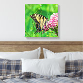Eastern Tiger Frack Butterfly Leinwanddruck (Insitu (Schlafzimmer))