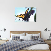 Eastern Tiger Swallowtail Butterfly Photographic Leinwanddruck (Insitu (Schlafzimmer))