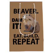 Eat Build Repeat Funny Beaver Animal Mittlere Geschenktüte (Rückseite)