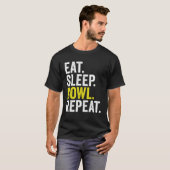 Eat Sleep Bowl Repeat Cricket Bowling T-Shirt (Vorne ganz)