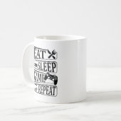 Eat Sleep Game Repeat Gamer Kaffeetasse (Vorderseite Links)