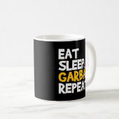 Eat Sleep Garba Repeat Desi Gujarati Navratri Kaffeetasse (VorderseiteRechts)