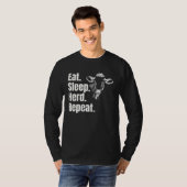 Eat Sleep Herd Repeat  Cow T-Shirt (Vorne ganz)