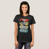 Eat Sleep Hockey Repeat Funny Ice Hockey Frisbee L T-Shirt (Vorne ganz)