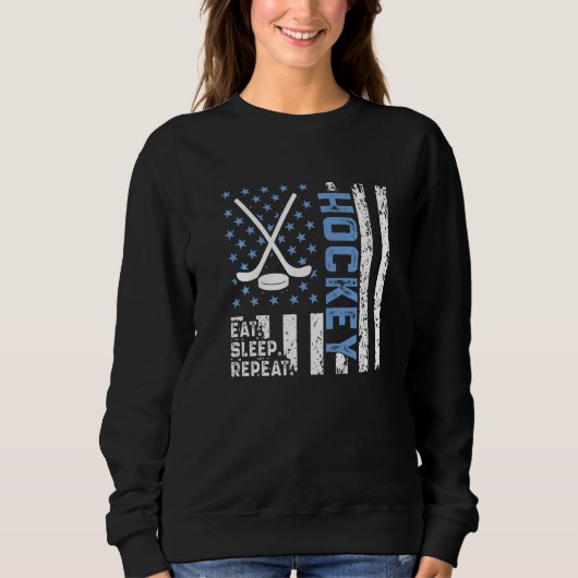 Eat Sleep Hockey Repeat US Flag Retro Funny Hockey Sweatshirt (Vorderseite)