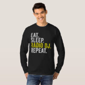 Eat Sleep Radio DJ Repeat Disc Jockey T-Shirt (Vorne ganz)