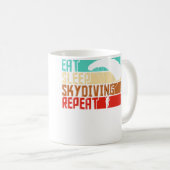 Eat Sleep Repeat Fallschirmspringen Kaffeetasse (VorderseiteRechts)