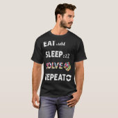 Eat Sleep Solve Wiederholen Math Speed Cubing Geni T-Shirt (Vorne ganz)