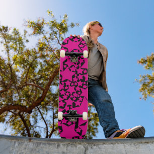 EBB und Flow 2 in Magenta und Schwarz Skateboard