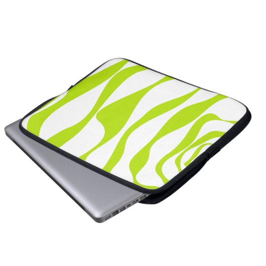 EBB und Flow 4 in Kalkgrün und Weiß Laptopschutzhülle (Vorne Knopf)