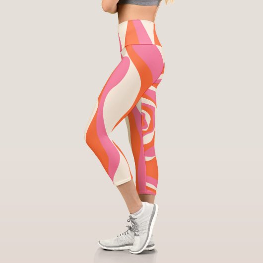 EBB und Flow 4 - Rosa, Orange und Creme Capri Leggings (Links)