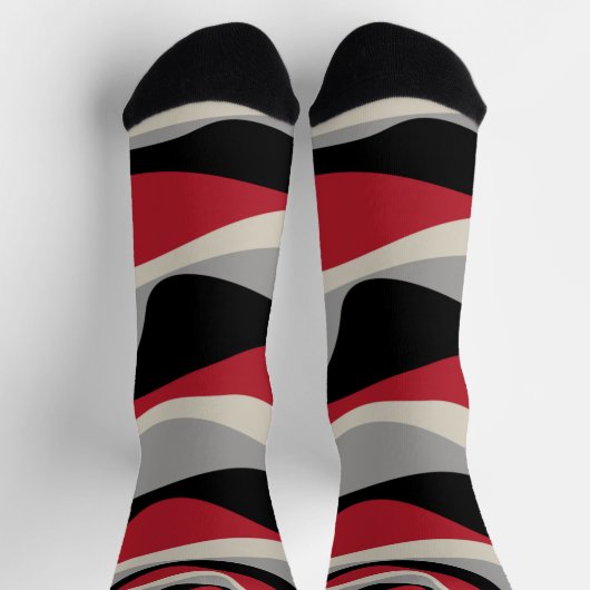 EBB und Flow 4 - Rot, Grau, Schwarz und Knochen we Socken (Oben)