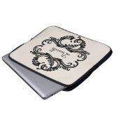 Ebony Chic Damask Laptop Sleeve (Vorne Knopf)