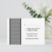 Ebony Zickzack Border RSVP Card Karte (Stehend Vorderseite)