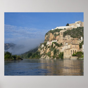 Ebro (Ria Ebre); Templar Burg; früh Poster