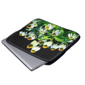 Echinacea-Blume im Blütenfall Laptopschutzhülle (Vorne Knopf)