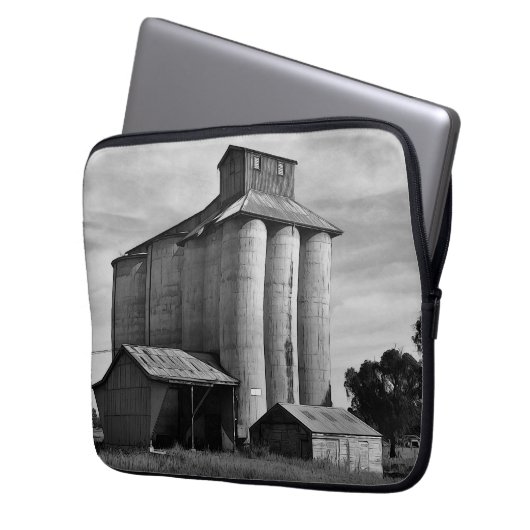 Echoes of the Harvest Laptopschutzhülle (Vorderseite Links)