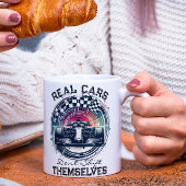 Echte Autos verlagern sich nicht selbst Kaffeetasse