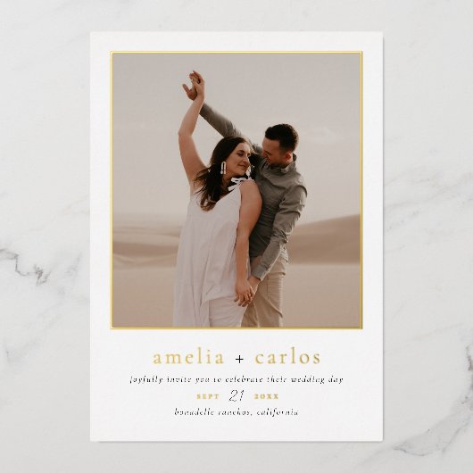 Echte Folie | Einfache Typografie Moderne Hochzeit Folieneinladung (Vorderseite)