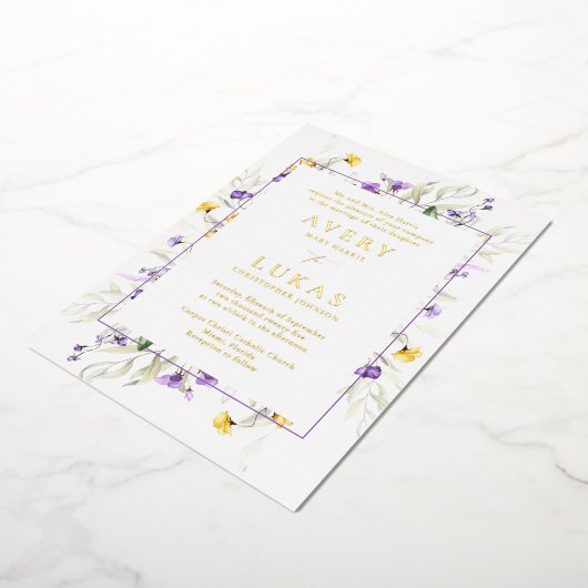 Echte Goldmedaille Lila Blütenelegante Monogram-Ho Folieneinladung (Gedreht)