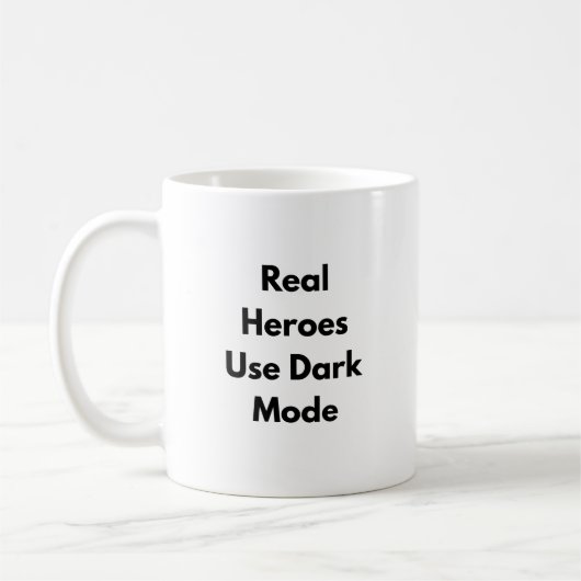 Echte Helden verwenden Dark Mode Tasse – Nerdy Ges (Links)