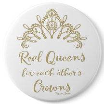 Echte Königinnen reparieren gegenseitig ihre Krone