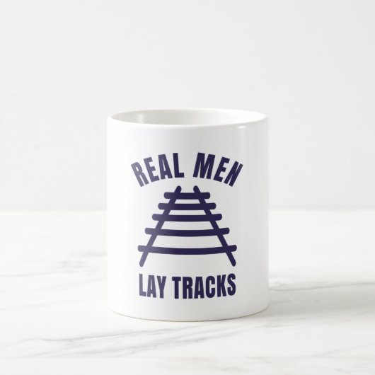 Echte Männer legen Schienen Kaffeetasse (Mittel)