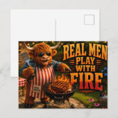Echte Männer spielen mit Feuer Postkarte (Vorne/Hinten)