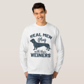 Echte Männer spielen mit ihren Weinkellern Funny D T-Shirt (Vorne ganz)