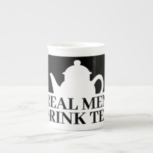 Echte Männer trinken eine lustige Tasse Tee für 