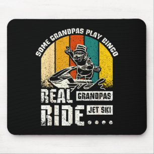 Echte Omas fahren Jet-Ski Mousepad