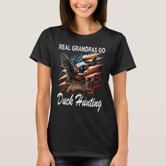 Echte Omas gehen Enten jagen T-Shirt