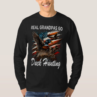 Echte Omas gehen Enten jagen T-Shirt