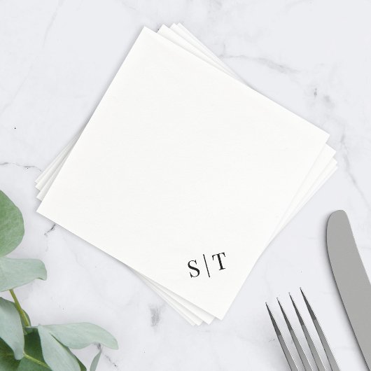 Eckiges weißes und schwarzes Hochzeitsmonogramm Serviette