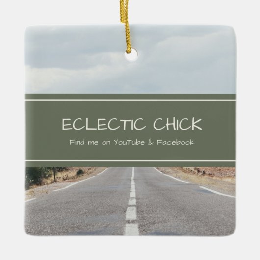 Eclectic Chick Find Me on YouTube & Facebook Keramikornament (Vorderseite)