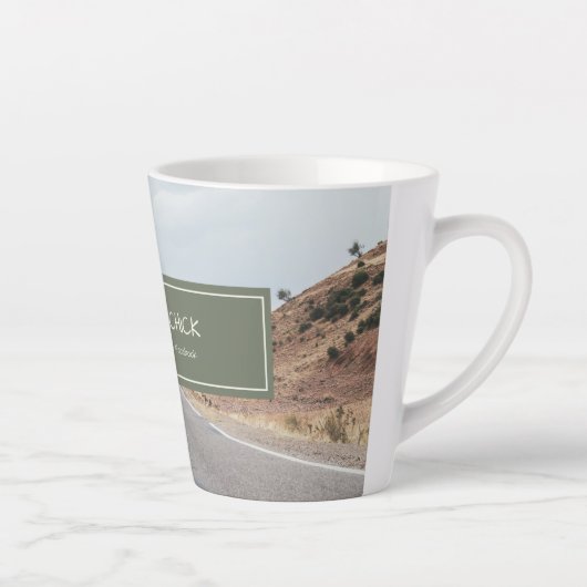 Eclectic Chick Find Me on YouTube & Facebook Logo Milchtasse (Rechts)