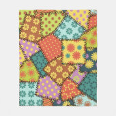 Eclectic Patchwork: Diverse Muster Mix Fleecedecke (Vorderseite)
