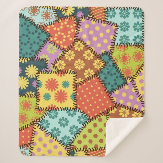 Eclectic Patchwork: Diverse Muster Mix Sherpadecke (Vorderseite)