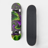 Eclectic Psychedelic Spiral Fraktal Abstrakt Art Skateboard (Vorderseite)