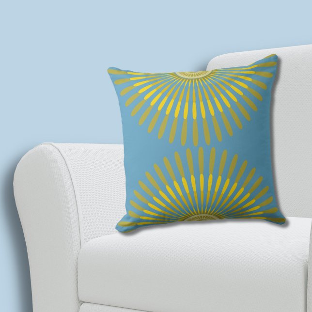 Eclectic Summer Yellow and Blue Feathery Fan Kissen (Eclectic Summer Yellow and Blue Feathery Fan Throw Pillow)