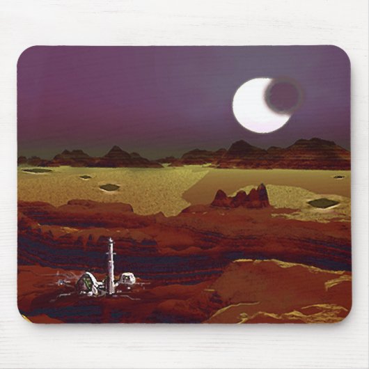 Eclipse oberhalb entfernter Landungen Alien Planet Mousepad (Vorne)