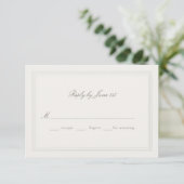 Ecru Triple Formal Romance Modern Classic Wedding RSVP Karte (Stehend Vorderseite)