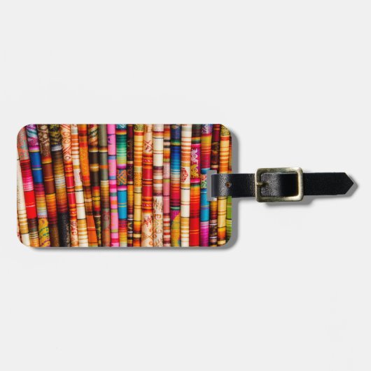 Ecuador, Quito Area, Otavalo Kunsthandwerksmarkt Gepäckanhänger (Vorderseite horizontal)