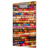 Ecuador, Quito Area, Otavalo Kunsthandwerksmarkt Klemmbrett (Links)