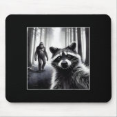 Ed Raccoon Selfie With Sasquatch Bigfoot Funny Rac Mousepad (Vorne)