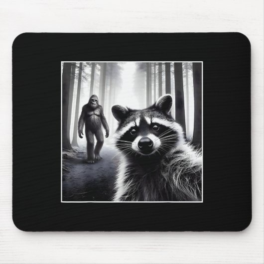 Ed Raccoon Selfie With Sasquatch Bigfoot Funny Rac Mousepad (Vorne)